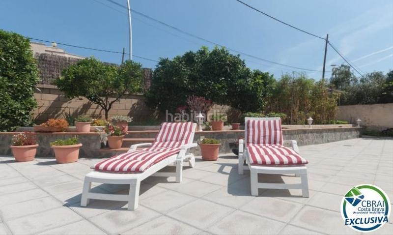 Foto f4d1495f-a774-4446-972f-188805223548. Casa en puigmal 24 casa grande con piscina, garaje en lote de esquina en zona tranquila. en Roses