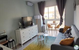 Estudi  De la riera de la cuana. Roses  centro estudio con cabina cerca del puerto y la playa en