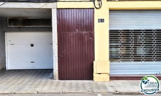 Autoparkplatz in Centre. Garaje moto en venta en roses y con9m2.