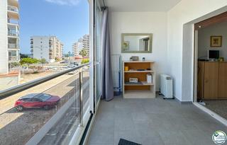Estudi  De la gola de l&#39;estany. Estudio con licencia turística en segunda línea de mar  santa ma