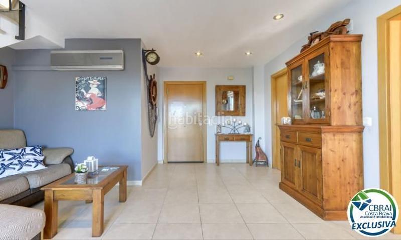 Foto 1cb52462-5694-44a2-bfd9-5fe773837ab1. Apartamento ático estilo dúplex con vistas preciosas a 150m de la playa en Roses