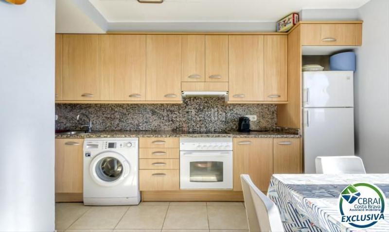 Foto 4a012268-d494-47a5-8d24-123a093d5a97. Apartamento ático estilo dúplex con vistas preciosas a 150m de la playa en Roses