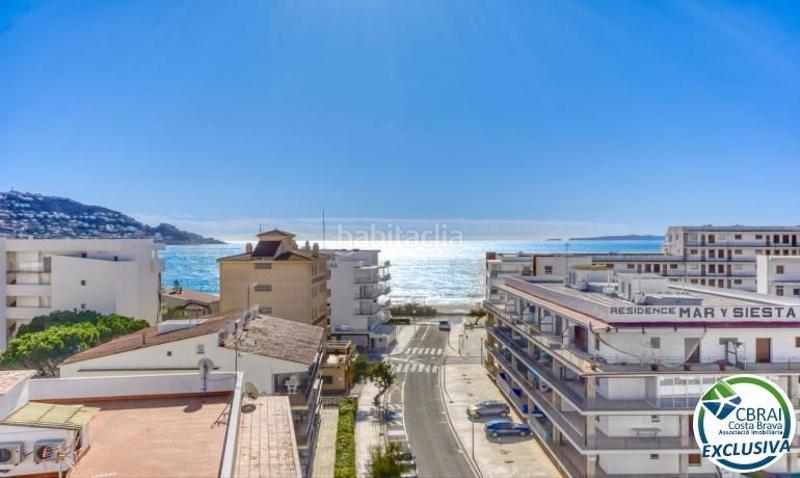 Foto 5ac6210c-27b0-4f55-8065-6ee79b62ed31. Apartamento ático estilo dúplex con vistas preciosas a 150m de la playa en Roses