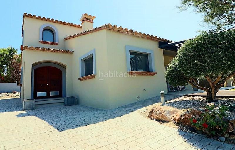 Foto 44e7a526-0216-44c5-bca9-29d04401991b. Casa con piscina in Peralada