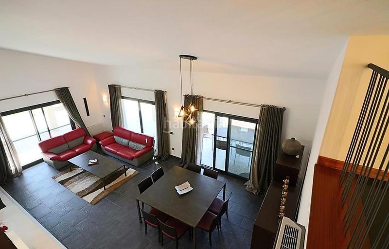 Foto e683fcab-fd7a-4fdf-8c70-130fb3fc2f92. Casa con piscina in Peralada