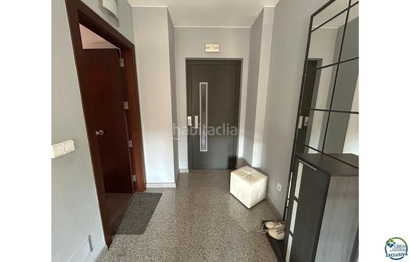 Foto 7915ec97-2b4b-4c67-bc77-705803b895a1. Apartamento precioso duplex con ascensor en venta en un edificio de dos viviendas, plaza de parking en Empuriabrava