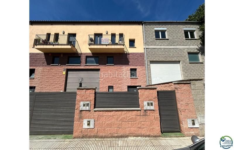 Foto b1070590-766b-4ddc-ab7e-43db1daacb50. Apartamento precioso duplex con ascensor en venta en un edificio de dos viviendas, plaza de parking en Empuriabrava