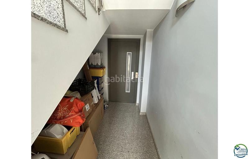 Foto dc7d7271-6fb5-4ef3-83cf-c43276a05ba7. Apartamento precioso duplex con ascensor en venta en un edificio de dos viviendas, plaza de parking en Empuriabrava