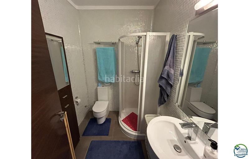 Foto ef2abc2e-4fce-4525-8835-0889f3e17071. Apartamento precioso duplex con ascensor en venta en un edificio de dos viviendas, plaza de parking en Empuriabrava
