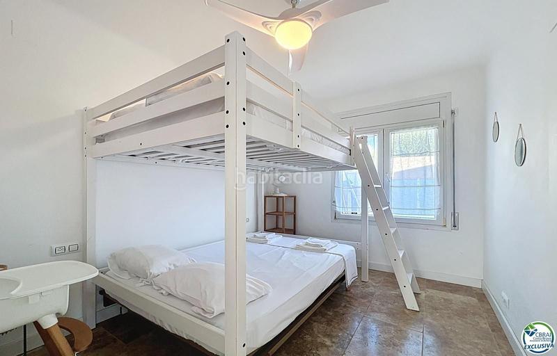 Foto 52fe8559-e2aa-414b-a825-ea5c0c951e3b. Casa amb piscina a Alberes Empuriabrava