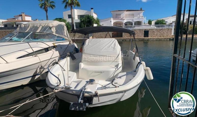 Foto 4292a868-2a51-446d-805b-03b4effde809. Casa  semi adosada a reformar, con amarre privado y amplia terraza en Empuriabrava