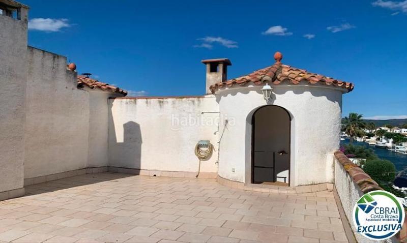 Foto 54972d7c-318c-41b7-9a8e-a02aeadf256a. Casa  semi adosada a reformar, con amarre privado y amplia terraza en Empuriabrava