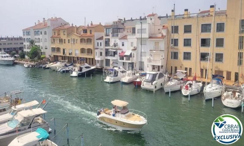 Foto f9b90a69-ffbf-48e4-b477-25410212651e. Apartament a Port Grec - Port Moxó Empuriabrava