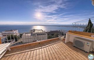 Apartament  Serafí pitarra. Apartamento de 1 dormitorio con vista al mar, piscina y parking