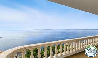 Apartament  Joan margarit. Puig rom roses apartamento con amplia terraza y espectaculares v
