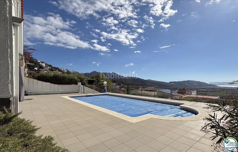 Foto 058e72a9-0248-49e1-baff-44d7ff7bdd97. Casa amb piscina a Nord Roses