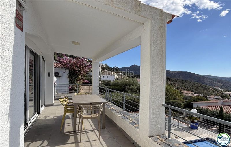 Foto 218bad47-9284-43e7-bd3b-e07c5befb3d1. Casa amb piscina a Nord Roses