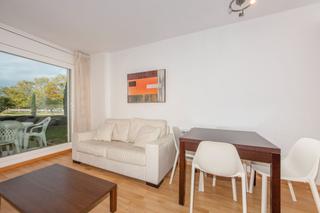 Miete Appartement  Besalu a roses. Alquiler anual apartamento 1 habitación con parking y trastero