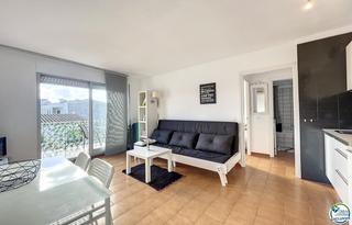 Piccolo appartamento  Del canal. Encantador apartamento con licencia turística en empuriabrava  s