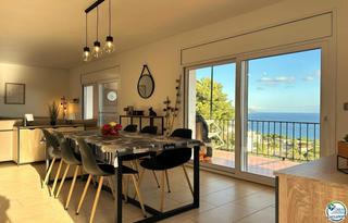 Apartament  Abat oliva. Apartamento reformado con vistas panorámicas al mar en super fen