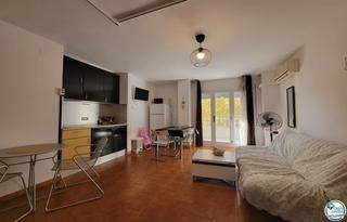 Estudio  Port emporda. Estudio con balcón cerca del centro de empuriabrava