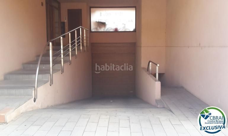 Foto 6014a59a-9f4c-4e4f-9be7-00287648b8cf. Aparcament cotxe a padro 20 a Palau-saverdera