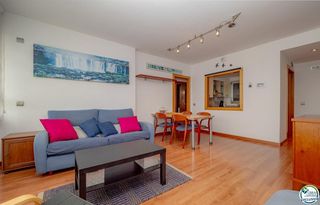 Apartment in Muga 3. Apartamento bien situado cerca de la playa y, tiendas