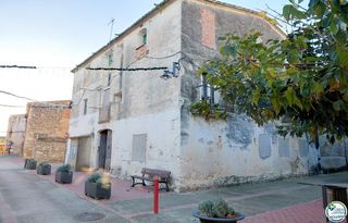 Haus  Sant antoni. Casa con gran potencial en el centro de santa llogaia