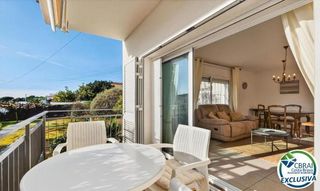 Apartament a De l'eucaliptus 33. Les garrigues  encantador apartamento reformado con jardines y p