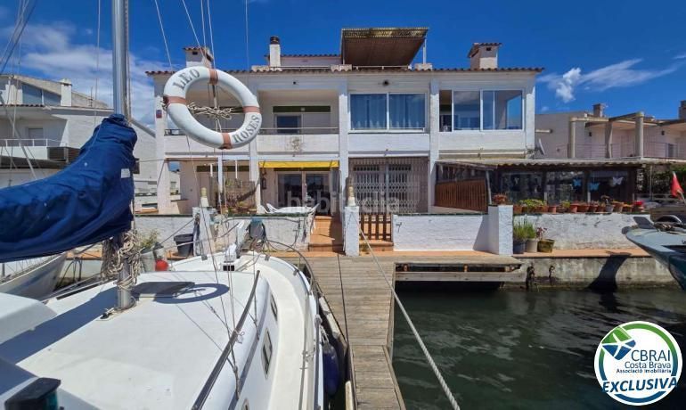 Foto d50d2794-8582-4fb5-8dad-e8d750a9d1bd. Casa a Santa Margarida Roses