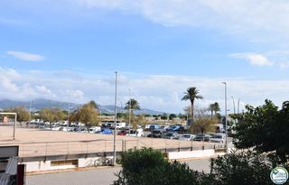 Apartament  Delta muga. Apartamento con 2 dormitorios en primera linea de mar
