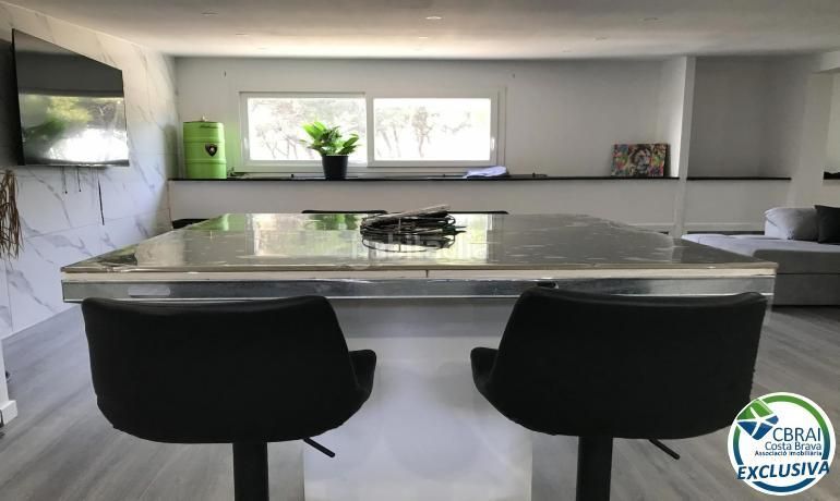 Foto b7b3c517-4e84-46b8-9e0b-acb87596e025. Local comercial a Nord Roses