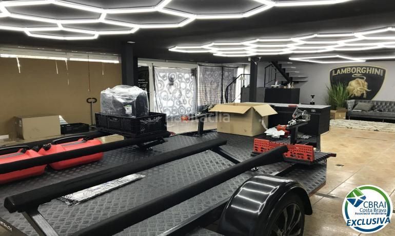 Foto f7796860-bb20-4503-8052-c1f145cc2071. Local comercial a Nord Roses