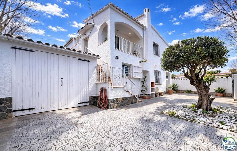 Foto e73d3a55-1d09-4e51-935d-ee2f7059fe0f. Casa a Carlit - Montseny Empuriabrava