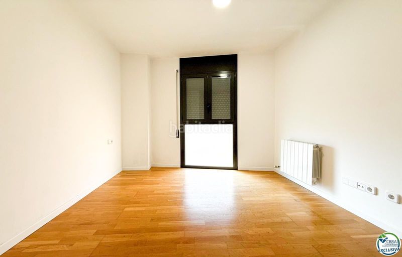 Foto 6d97b86f-dbd1-403e-b457-f43d42ee39b2. Apartament a pujades 49 a Creu de la Mà Figueres