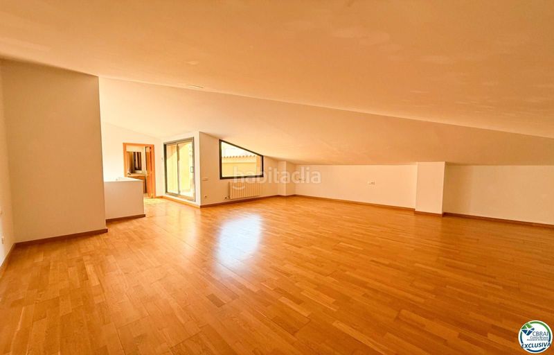 Foto 9c42db8a-aca1-4ada-968a-8901ce6401f7. Apartament a pujades 49 a Creu de la Mà Figueres
