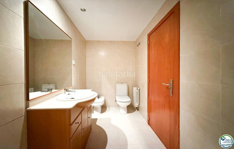 Foto a3e10670-344a-478b-af75-e3f331fca7df. Apartament a pujades 49 a Creu de la Mà Figueres