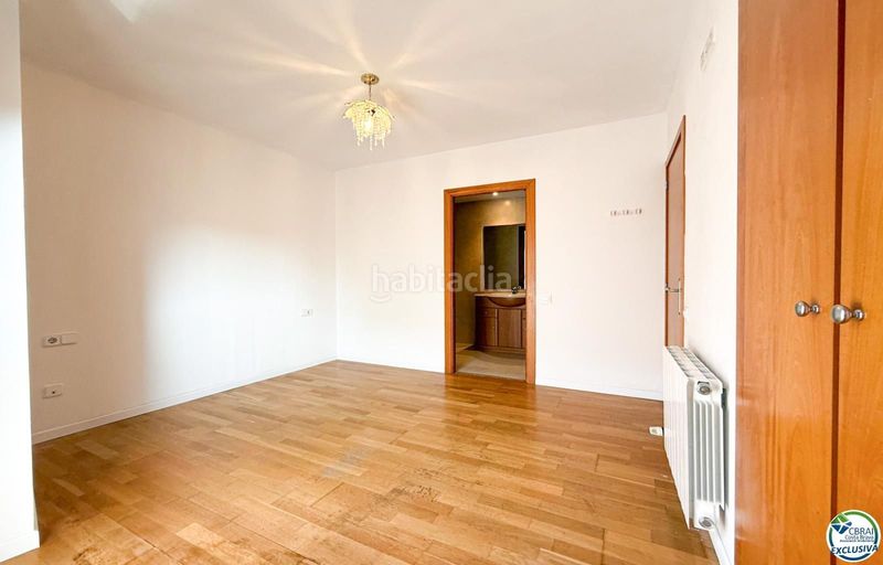 Foto bf8c0a9e-2ecb-4ac2-a070-7b848db185ac. Apartament a pujades 49 a Creu de la Mà Figueres