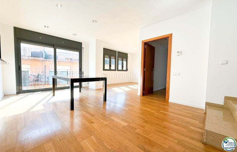 Foto e934b9d9-3e35-400c-9201-cc4c36a8a10f. Apartament a pujades 49 a Creu de la Mà Figueres
