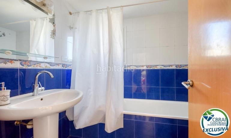 Foto b5f3ab99-67db-4ec7-be2f-3427cd376fb9. Apartament a Salatar Roses