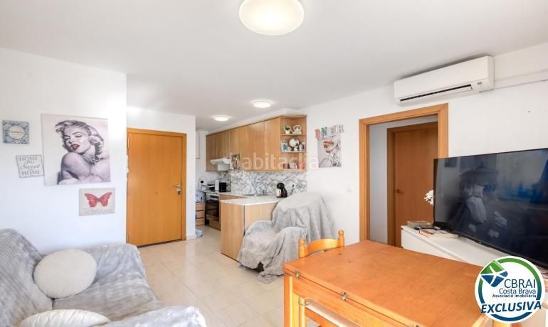 Foto fc5e96fc-bad1-4873-8c4c-c6ccdcbd0510. Apartament a Salatar Roses