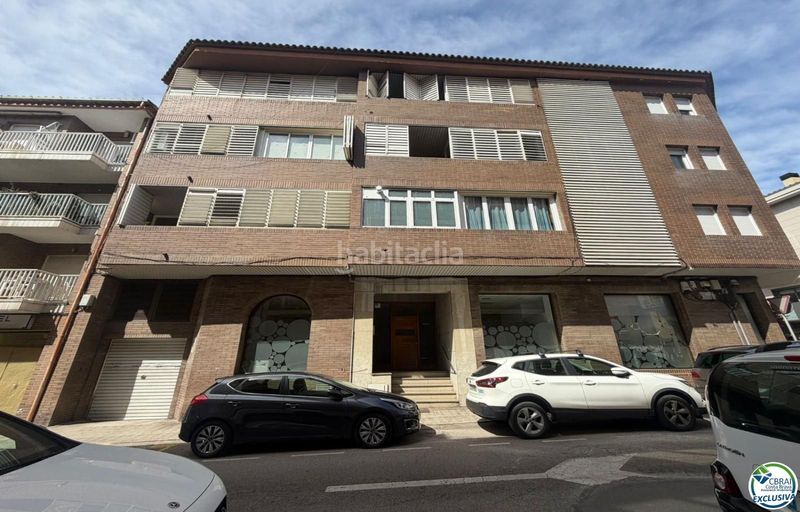Foto 1dc43ad6-35e4-4990-b023-671f1295ffed. Apartament a Centre Roses