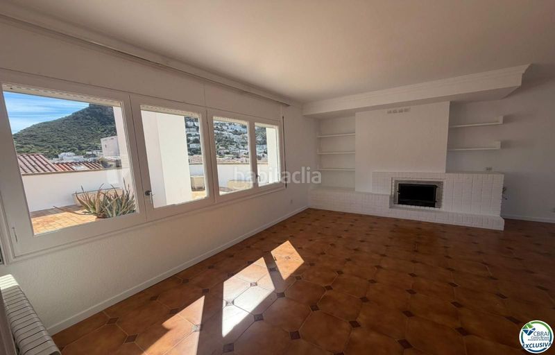 Foto 339f9a14-dc0f-4789-96b3-fcf936776c6d. Apartament a Centre Roses