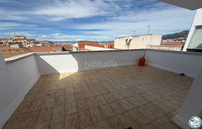 Foto e2ab207e-c0fe-4f42-826b-db853efcf8c1. Apartament a Centre Roses