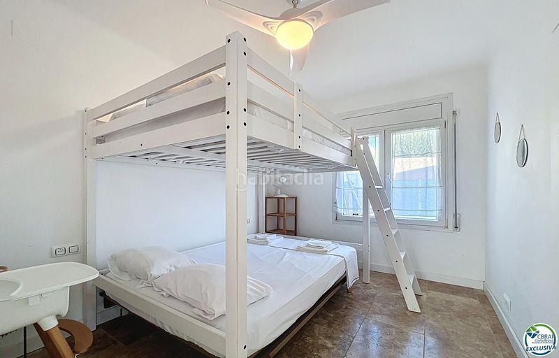 Foto c6ffb98a-3a5e-48f0-ba3a-ab1c724bce2e. Casa amb piscina a Alberes Empuriabrava