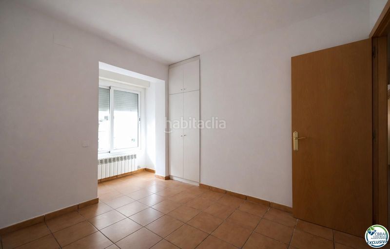 Foto 57099b9e-5c61-482d-8153-c4b50141d614. Apartament a Centre Roses