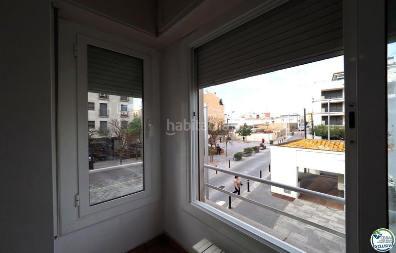 Foto 580a2f35-5e99-414b-a967-b6d5ea3166f9. Apartament a Centre Roses