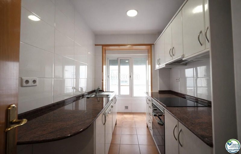 Foto 93c9087a-aafb-4167-96d9-8bb150031795. Apartament a Centre Roses