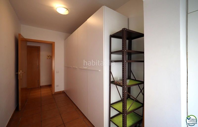 Foto f5b19633-95e5-4101-bbea-79cb1e5c8267. Apartament a Centre Roses