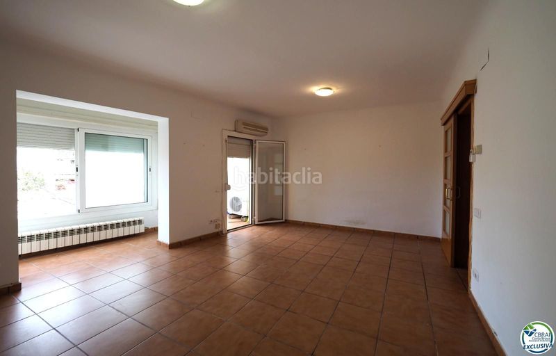 Foto fbec08a1-ab60-4e75-986f-156087db27e9. Apartament a Centre Roses